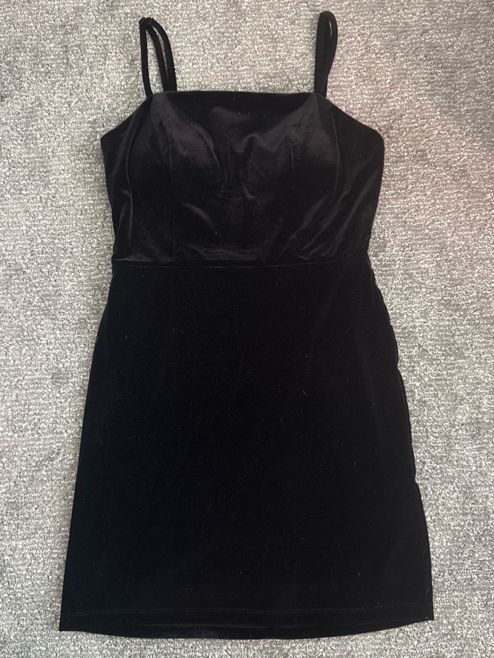 Midnight Doll Black Velvet Spaghetti-Strap Mini Dress- size 9 (juniors)